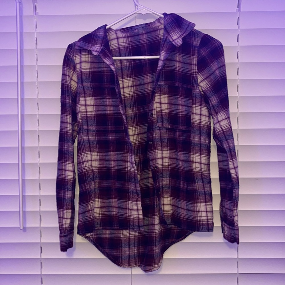 Charlotte Russe Purple and White Small Button-up Flannel